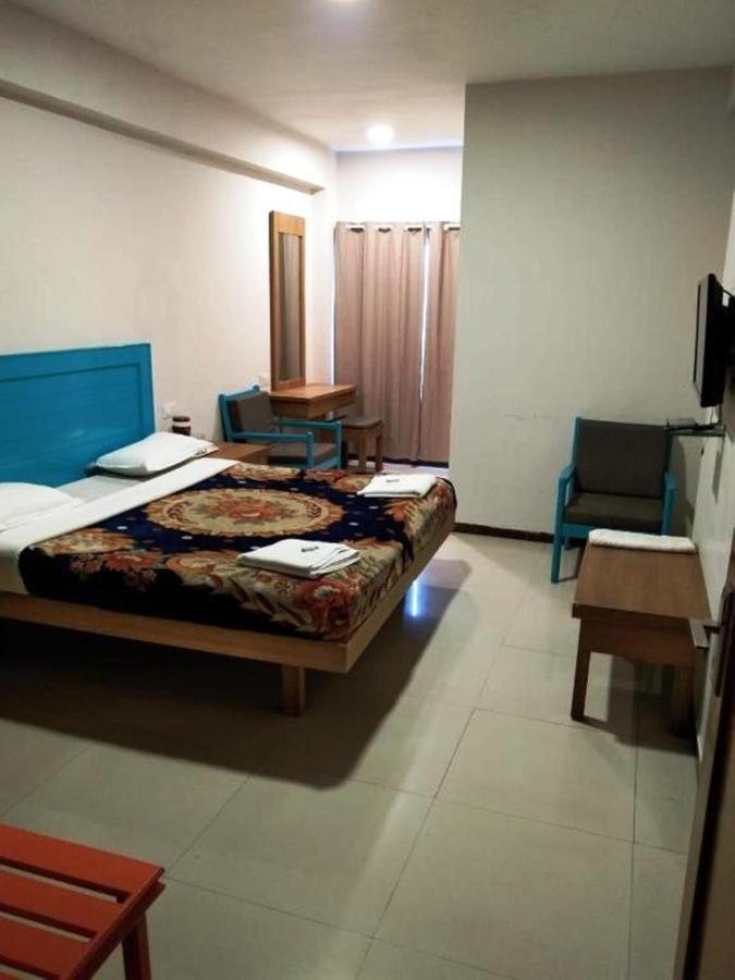 Hotel Preethi Palace Ooty Luaran gambar