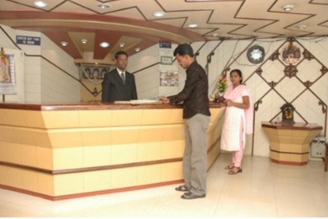 Hotel Preethi Palace Ooty Luaran gambar