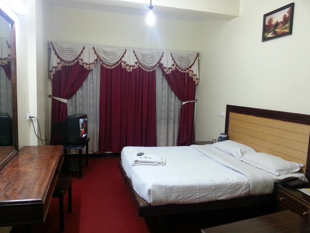 Hotel Preethi Palace Ooty Bilik gambar