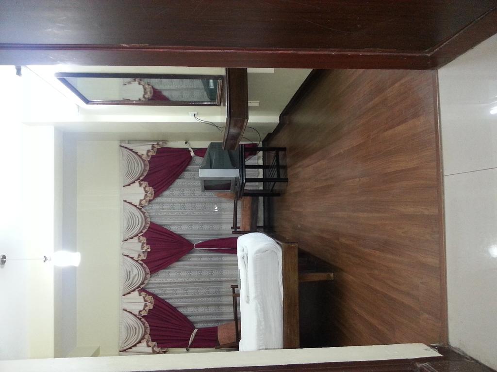 Hotel Preethi Palace Ooty Bilik gambar