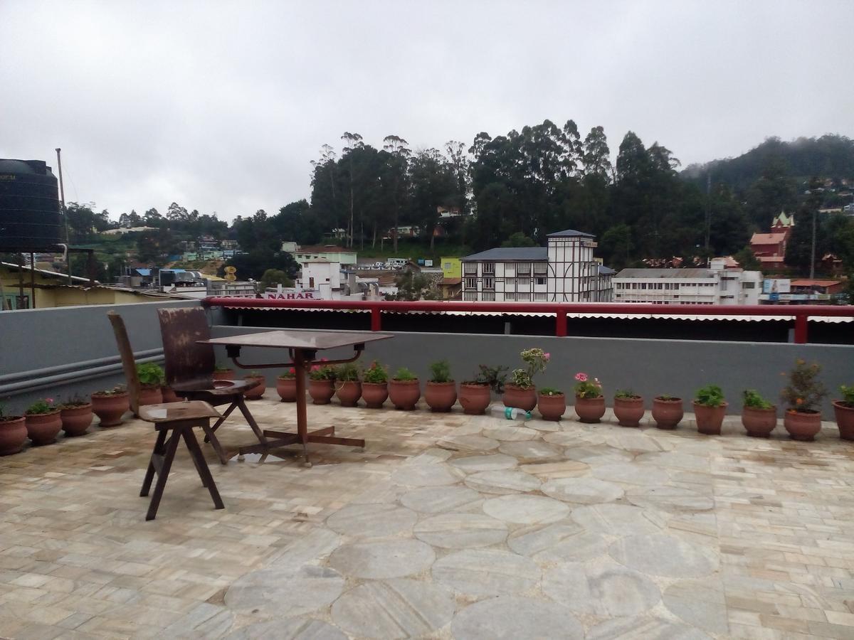 Hotel Preethi Palace Ooty Luaran gambar