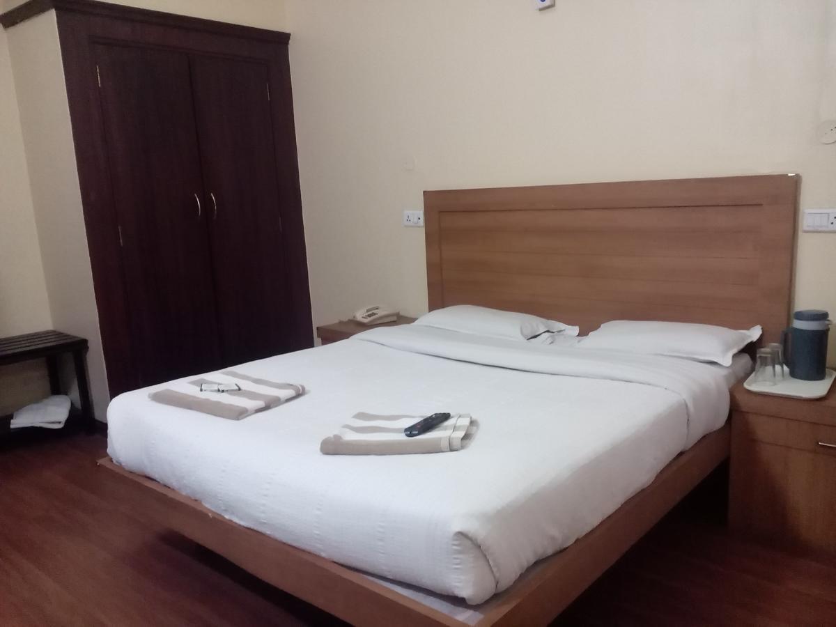 Hotel Preethi Palace Ooty Luaran gambar